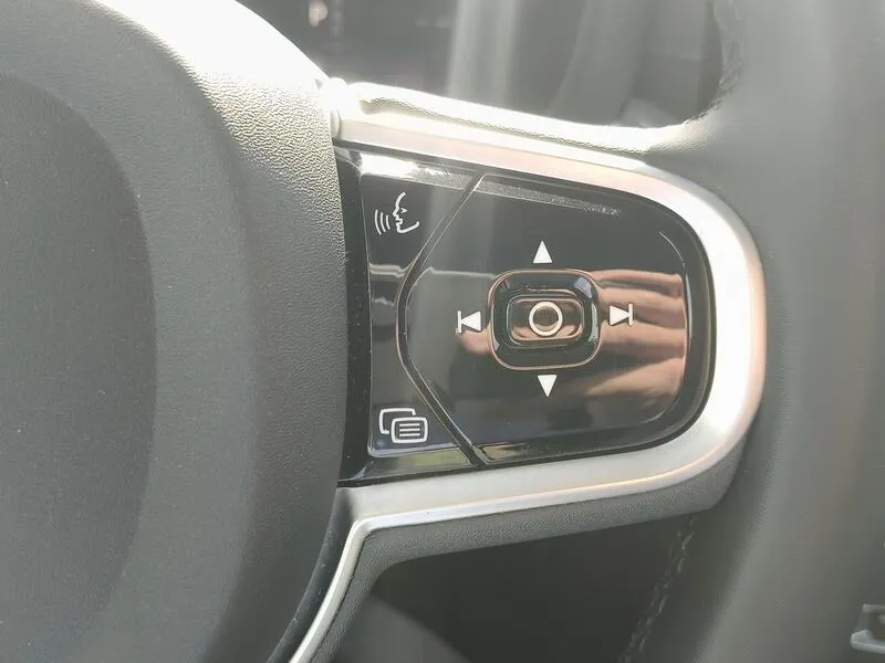 Volvo XC60 2.0 T6 AWD Recharge Ultimate Dark - foto 25