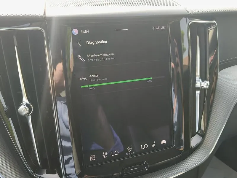 Volvo XC60 2.0 T6 AWD Recharge Ultimate Dark - foto 18