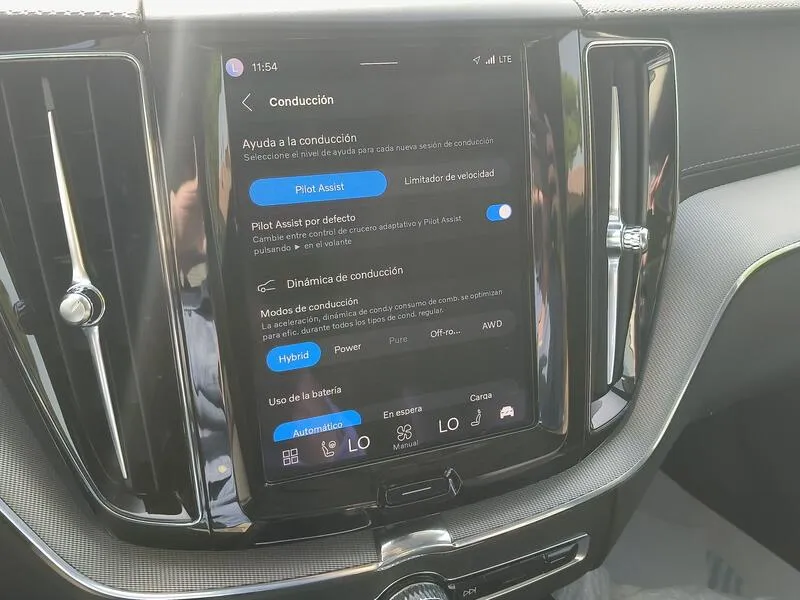 Volvo XC60 2.0 T6 AWD Recharge Ultimate Dark - foto 19