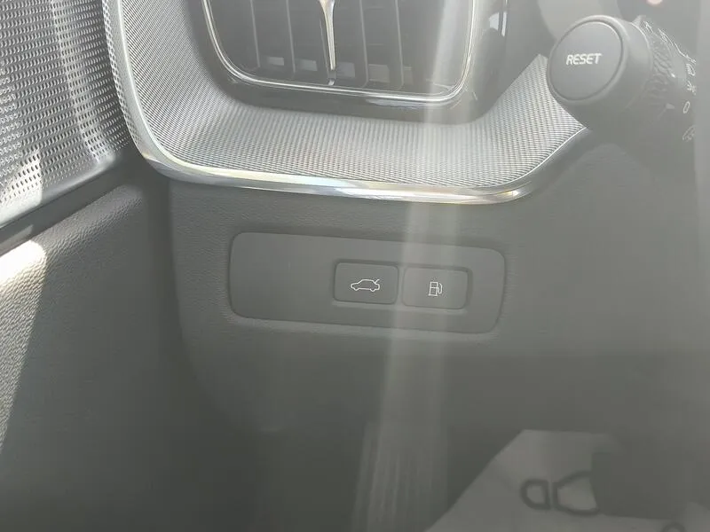 Volvo XC60 2.0 T6 AWD Recharge Ultimate Dark - foto 29