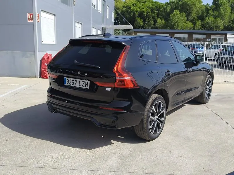 Volvo XC60 2.0 T6 AWD Recharge Ultimate Dark - foto 6