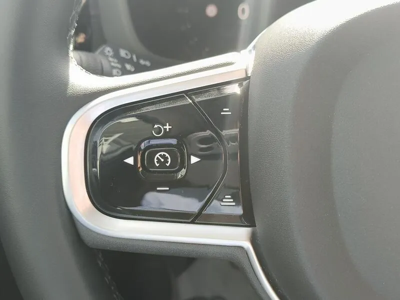 Volvo XC60 2.0 T6 AWD Recharge Ultimate Dark - foto 27