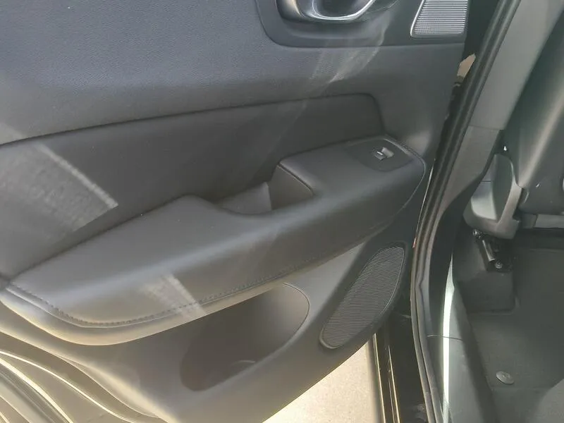 Volvo XC60 2.0 T6 AWD Recharge Ultimate Dark - foto 38
