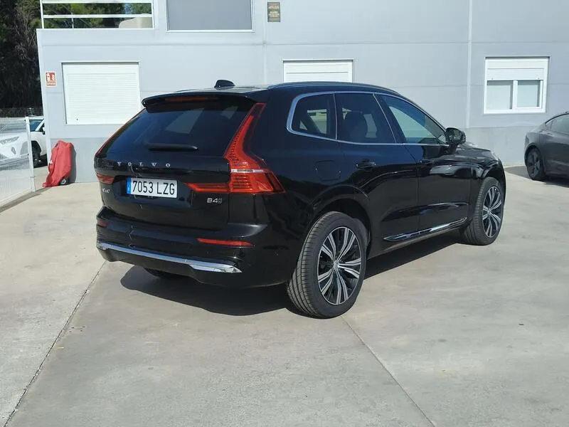 Volvo XC60 2.0 B4 D AWD Ultimate Bright - foto 6