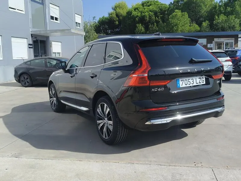 Volvo XC60 2.0 B4 D AWD Ultimate Bright - foto 4