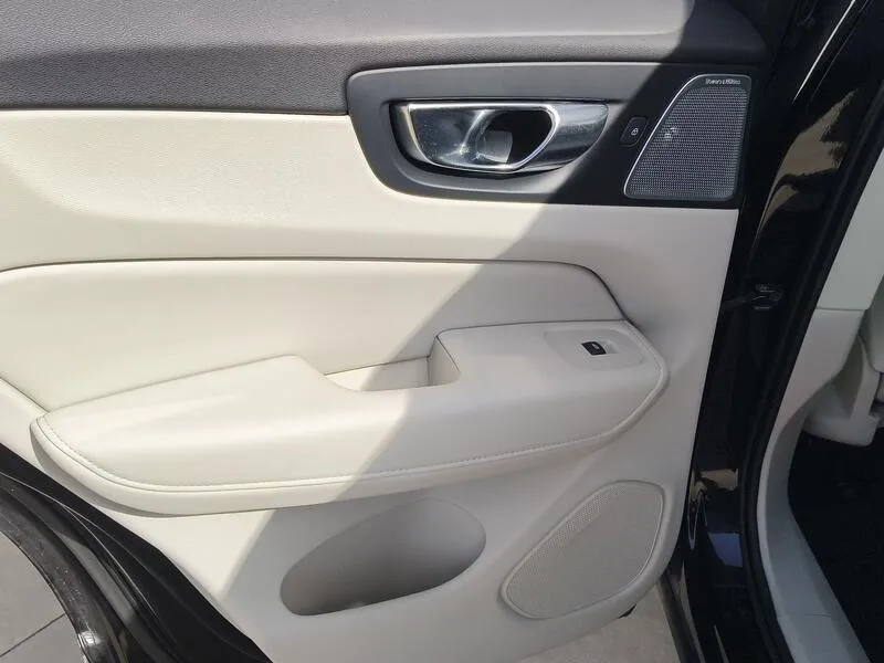 Volvo XC60 2.0 B4 D AWD Ultimate Bright - foto 32