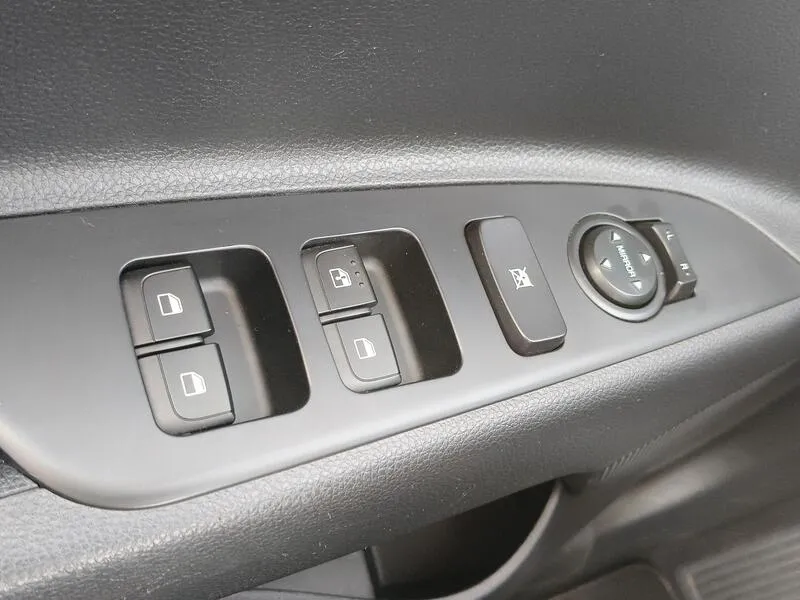 Kia Stonic 1.2 DPi Concept - foto 22