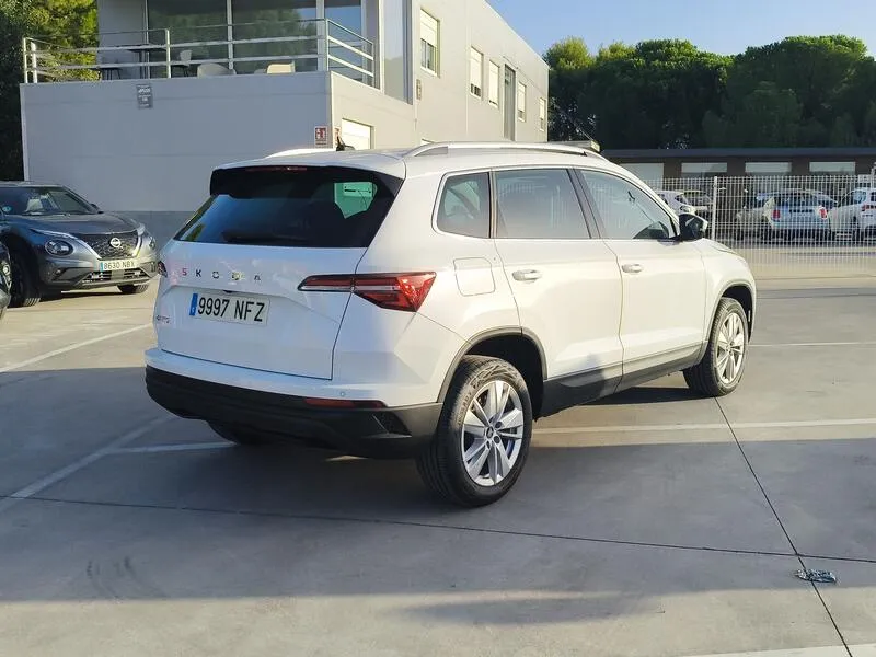 Škoda Karoq 1.0 TSI Selection - foto 6