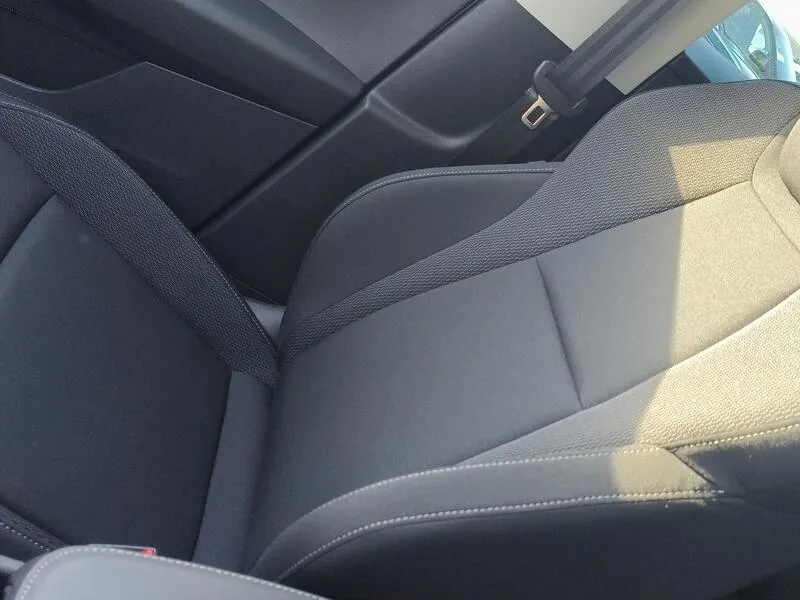 Škoda Karoq 1.0 TSI Selection - foto 21