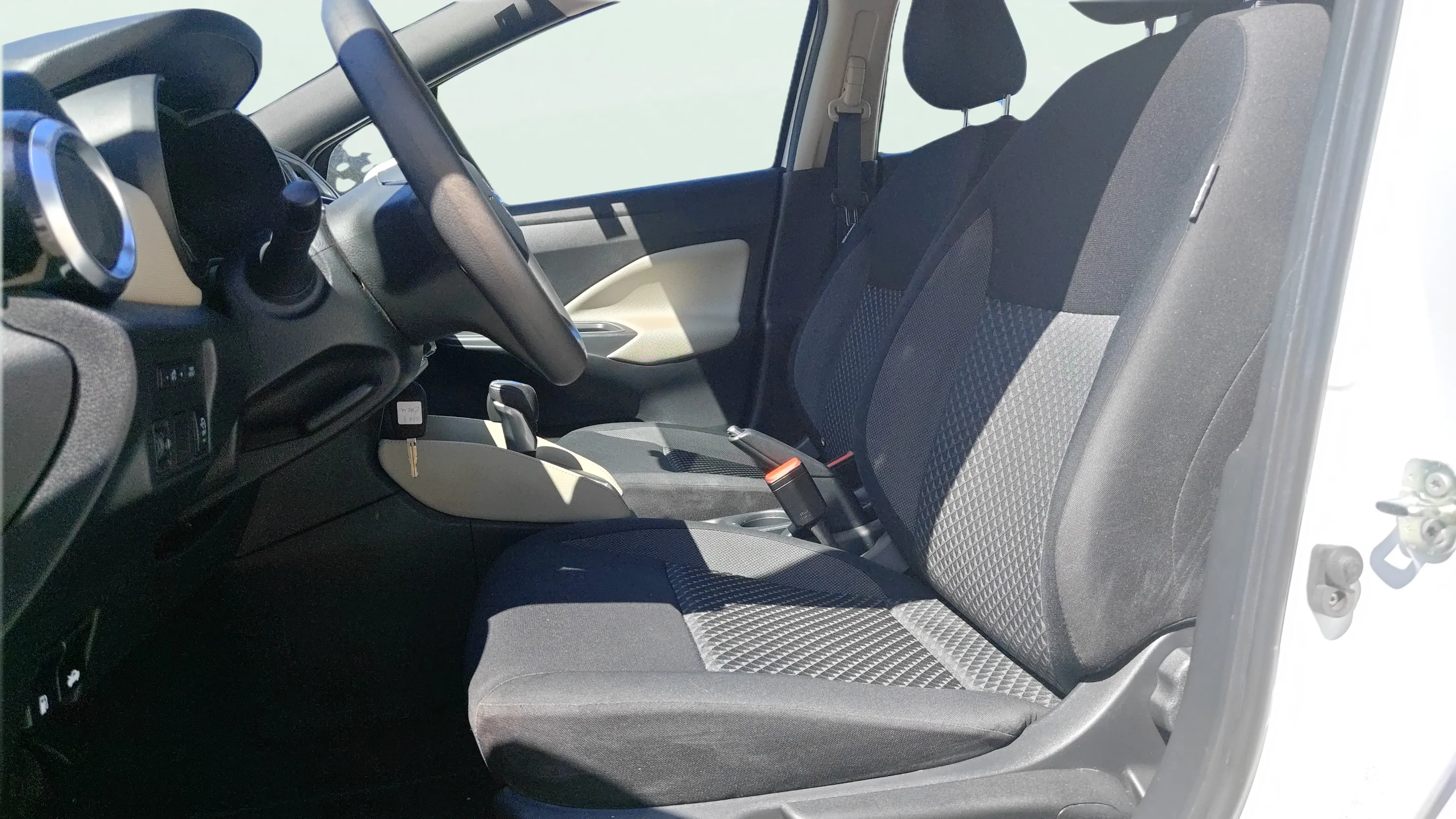 Nissan Micra IG-T E6D CVT Acenta - foto 11