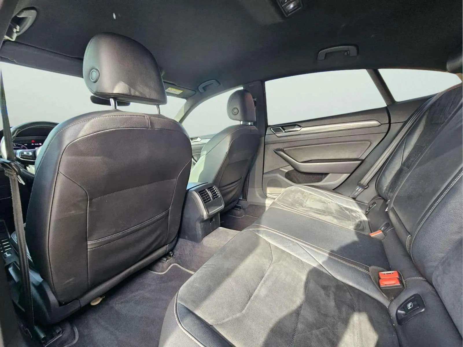 Volkswagen Arteon R-Line 2.0 TDI DSG - foto 13