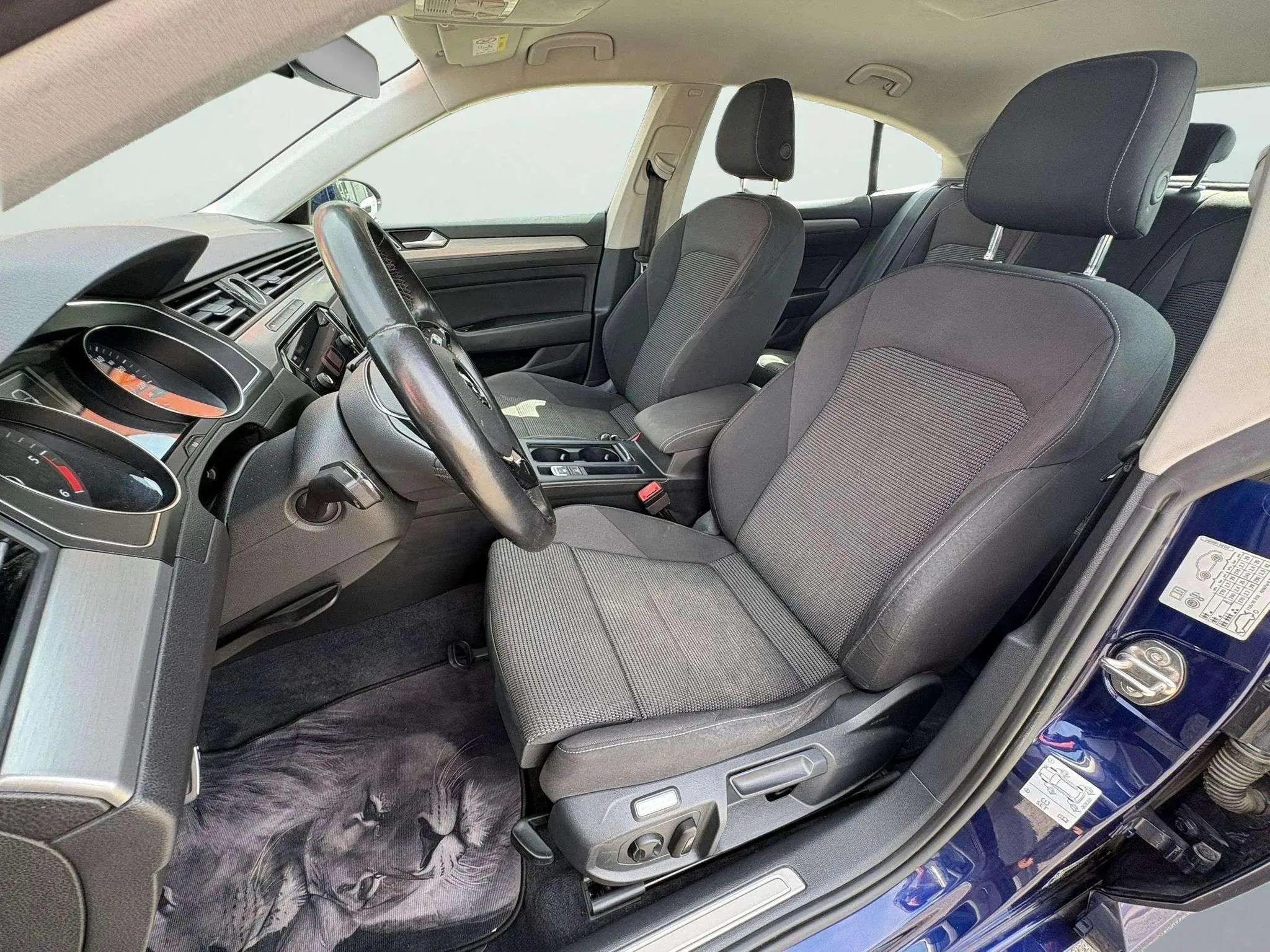 Volkswagen Arteon 2.0 TDI - foto 26