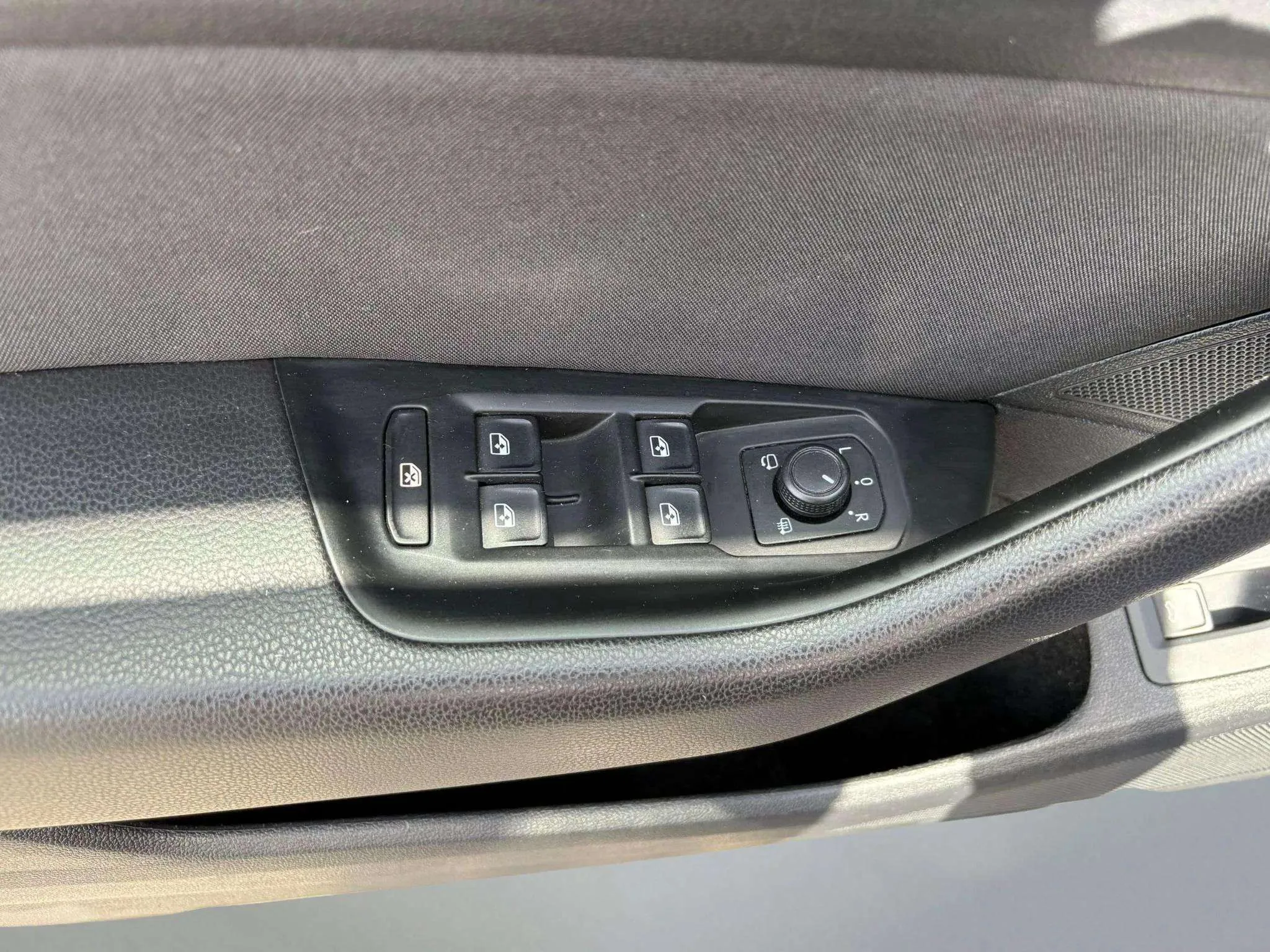 Volkswagen Arteon 2.0 TDI - foto 25