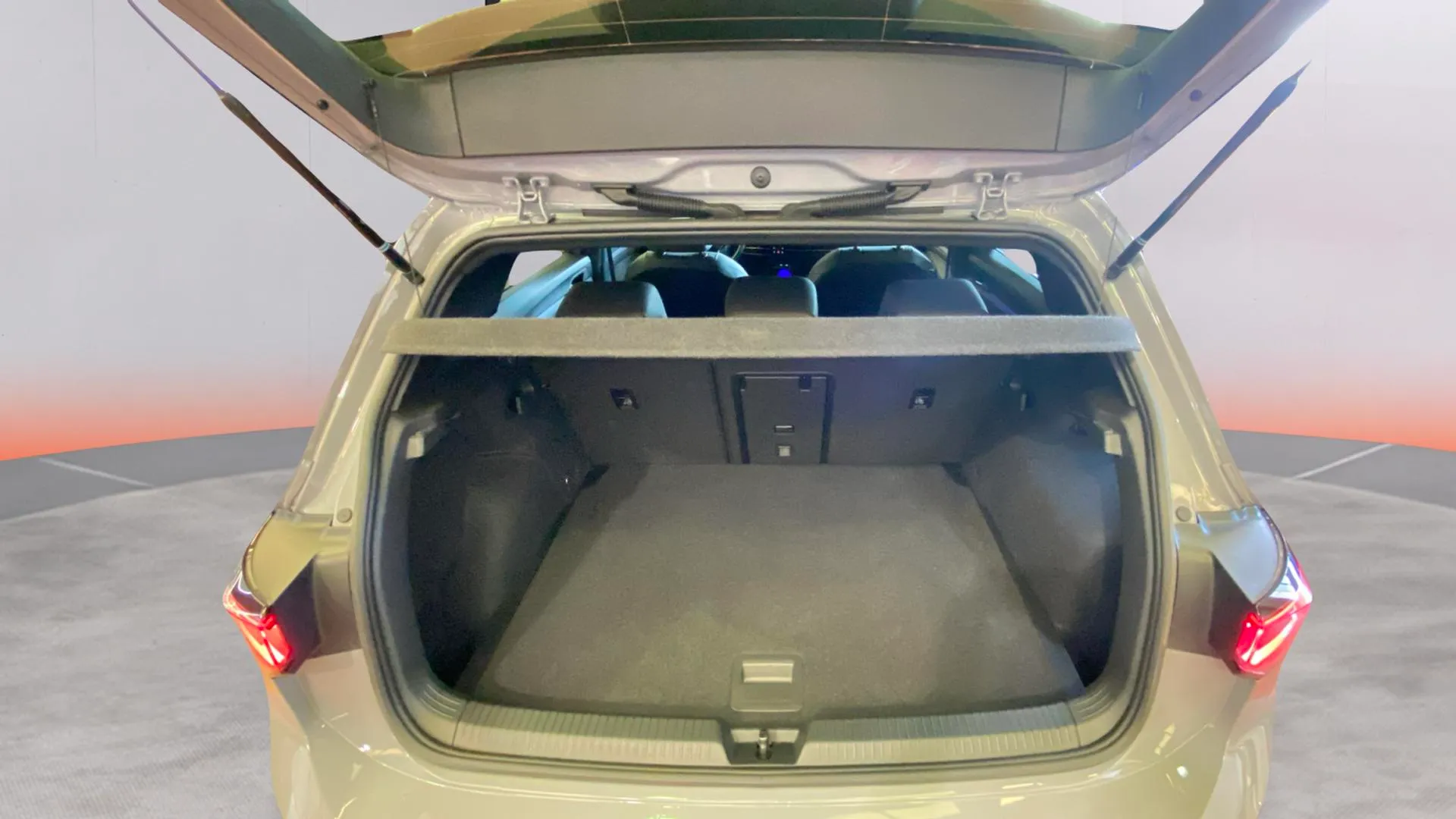 Volkswagen Golf 50 Aniversario 2.0 TDI DSG - foto 9