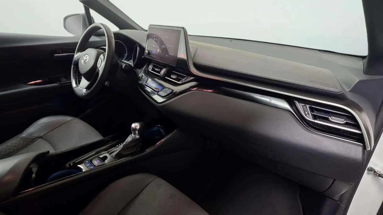 Toyota C-HR 1.8 125H Active - foto 11