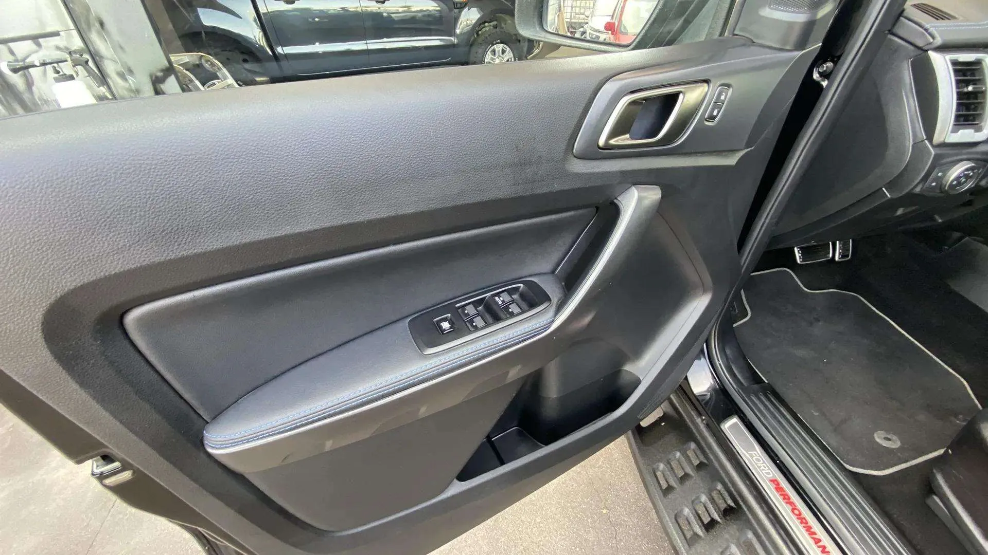 Ford Ranger 2.0 TDCi 4x4 Dob Cab Raptor - foto 16