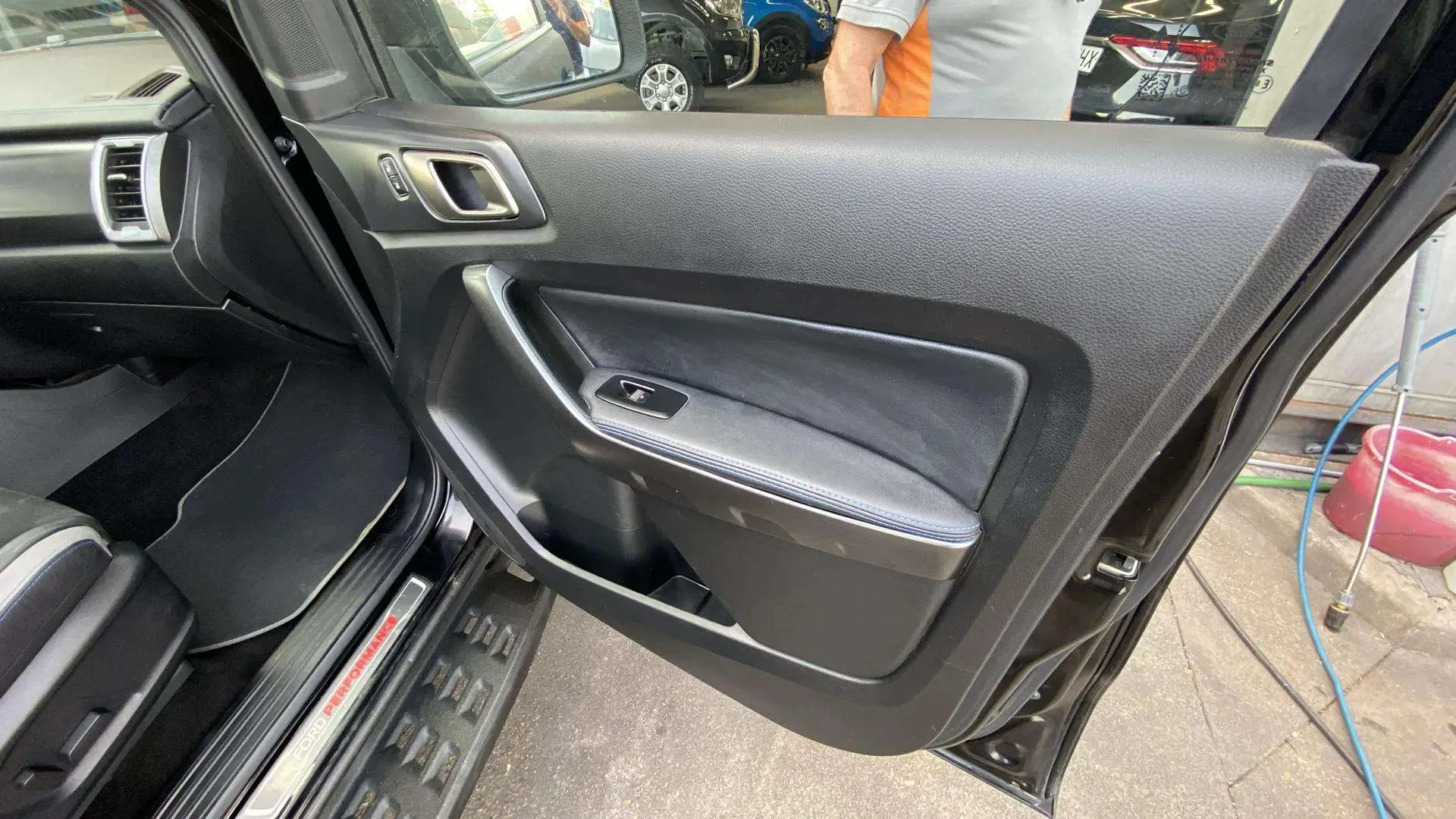 Ford Ranger 2.0 TDCi 4x4 Dob Cab Raptor - foto 22
