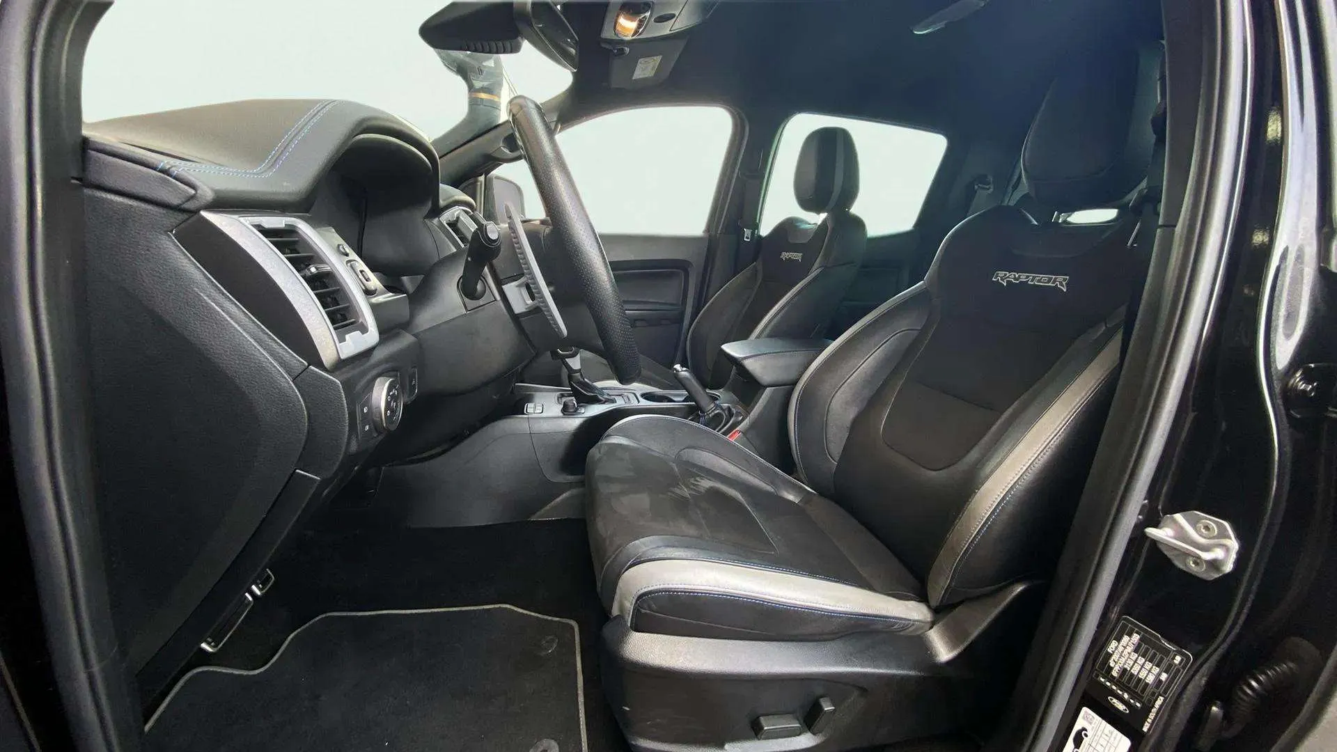 Ford Ranger 2.0 TDCi 4x4 Dob Cab Raptor - foto 13