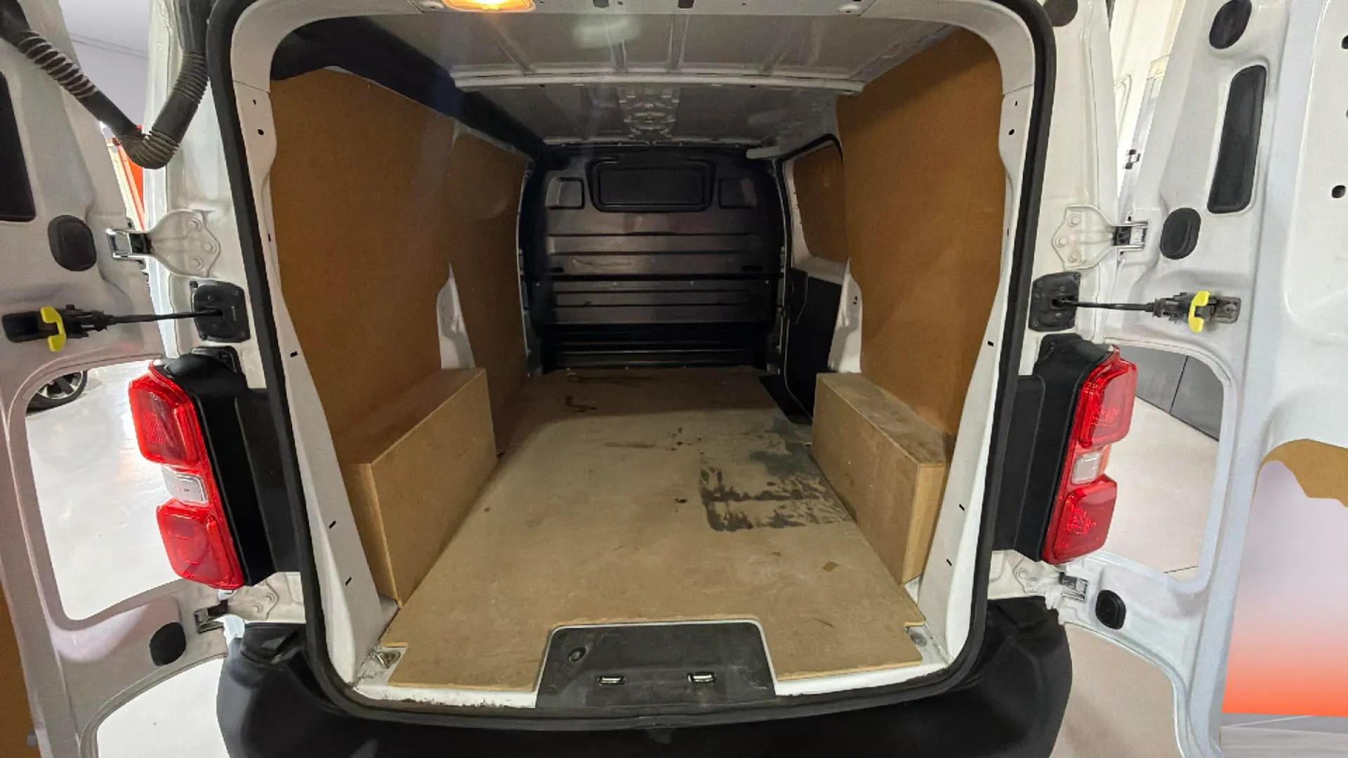 Toyota Proace 1.5D GX Plus 1 plazas 2PT L1 - foto 23