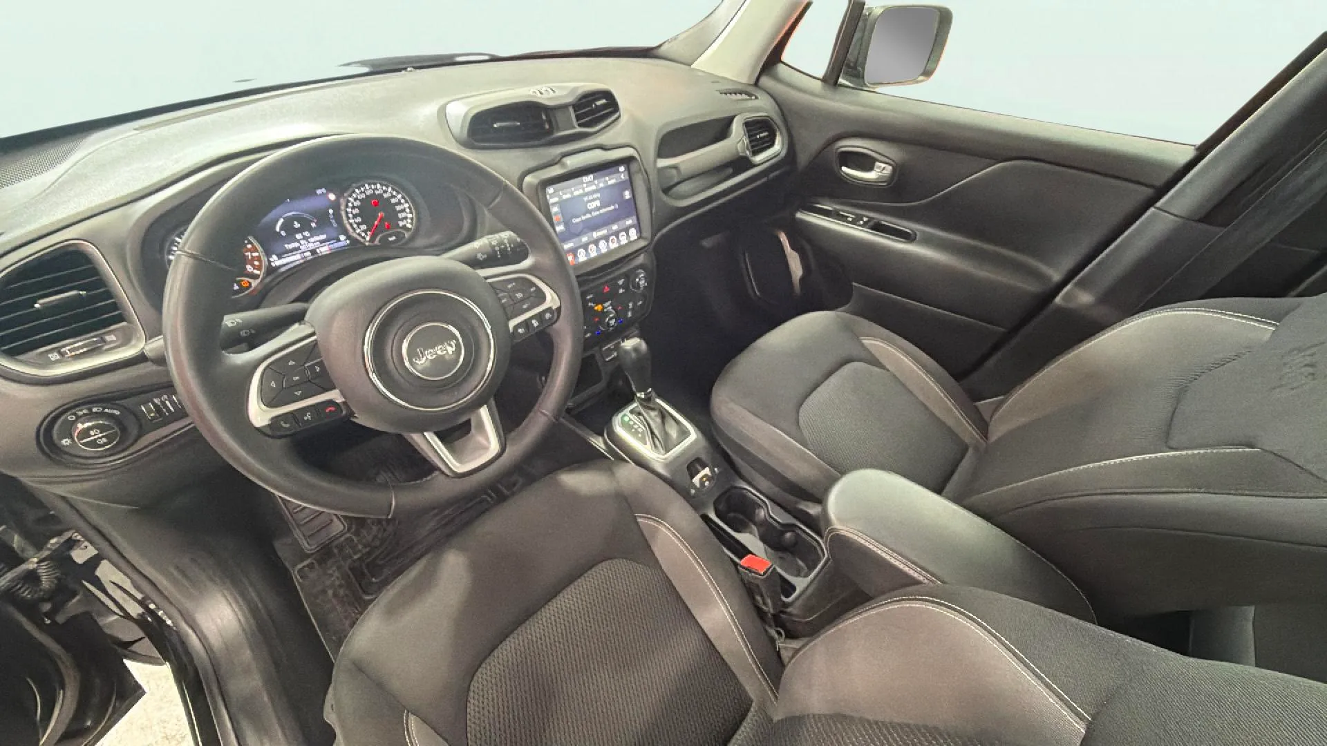 Jeep Renegade eHybrid 1.5 Longitude ATX - foto 11