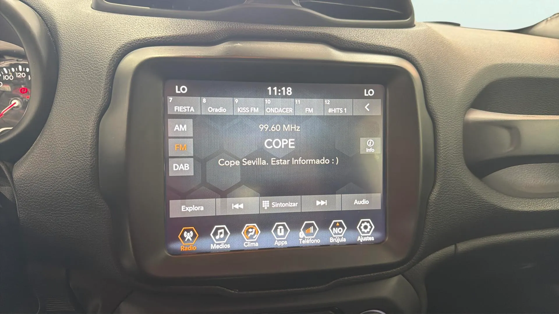 Jeep Renegade eHybrid 1.5 Longitude ATX - foto 19