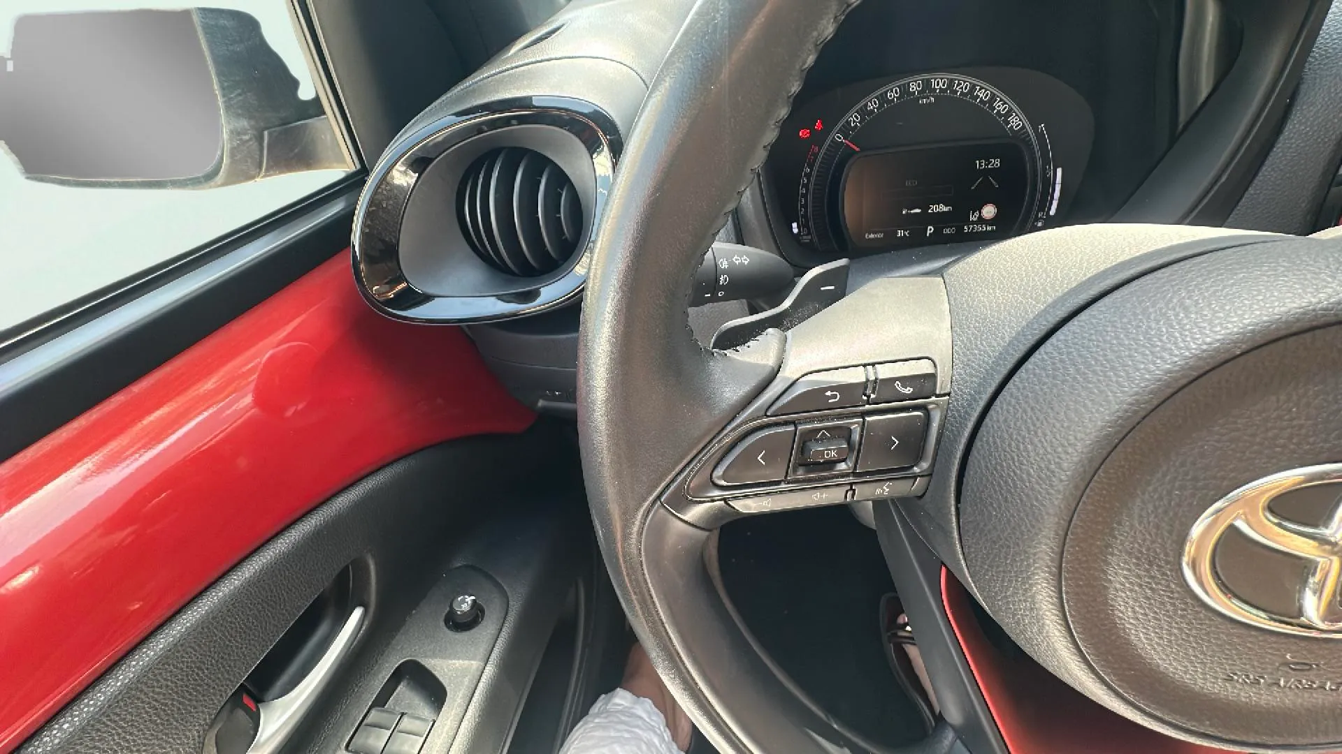 Toyota Aygo X 1.0 VVT-I Chic - foto 11