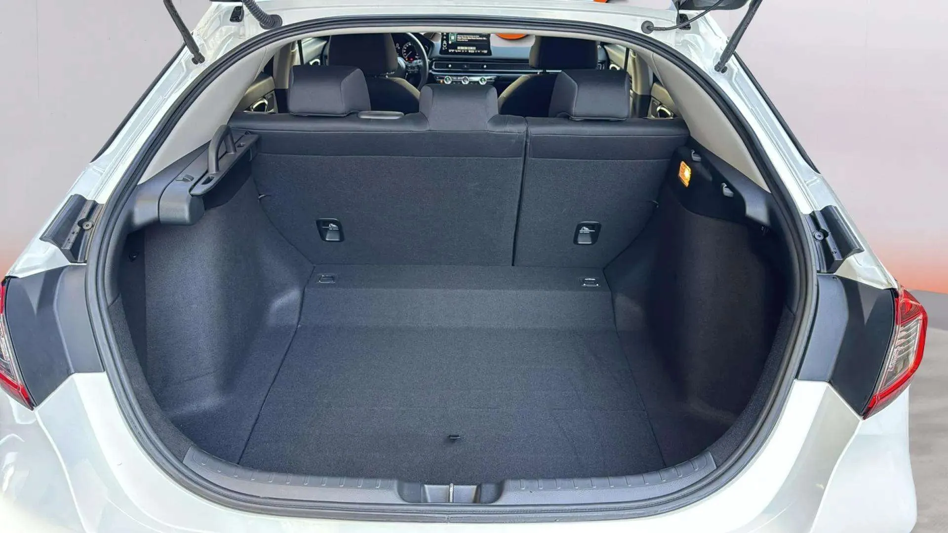 Honda Civic 2.0 i-MMD Sport CVT - foto 16