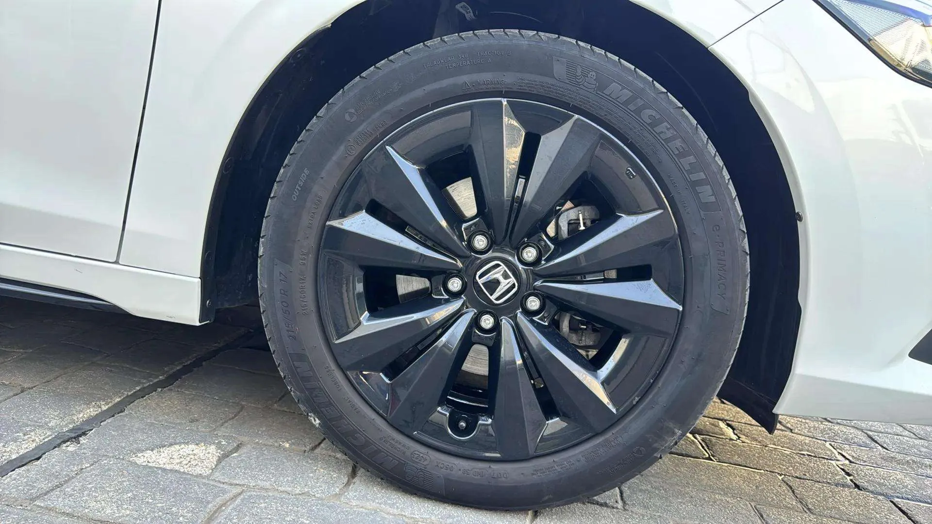 Honda Civic 2.0 i-MMD Sport CVT - foto 17