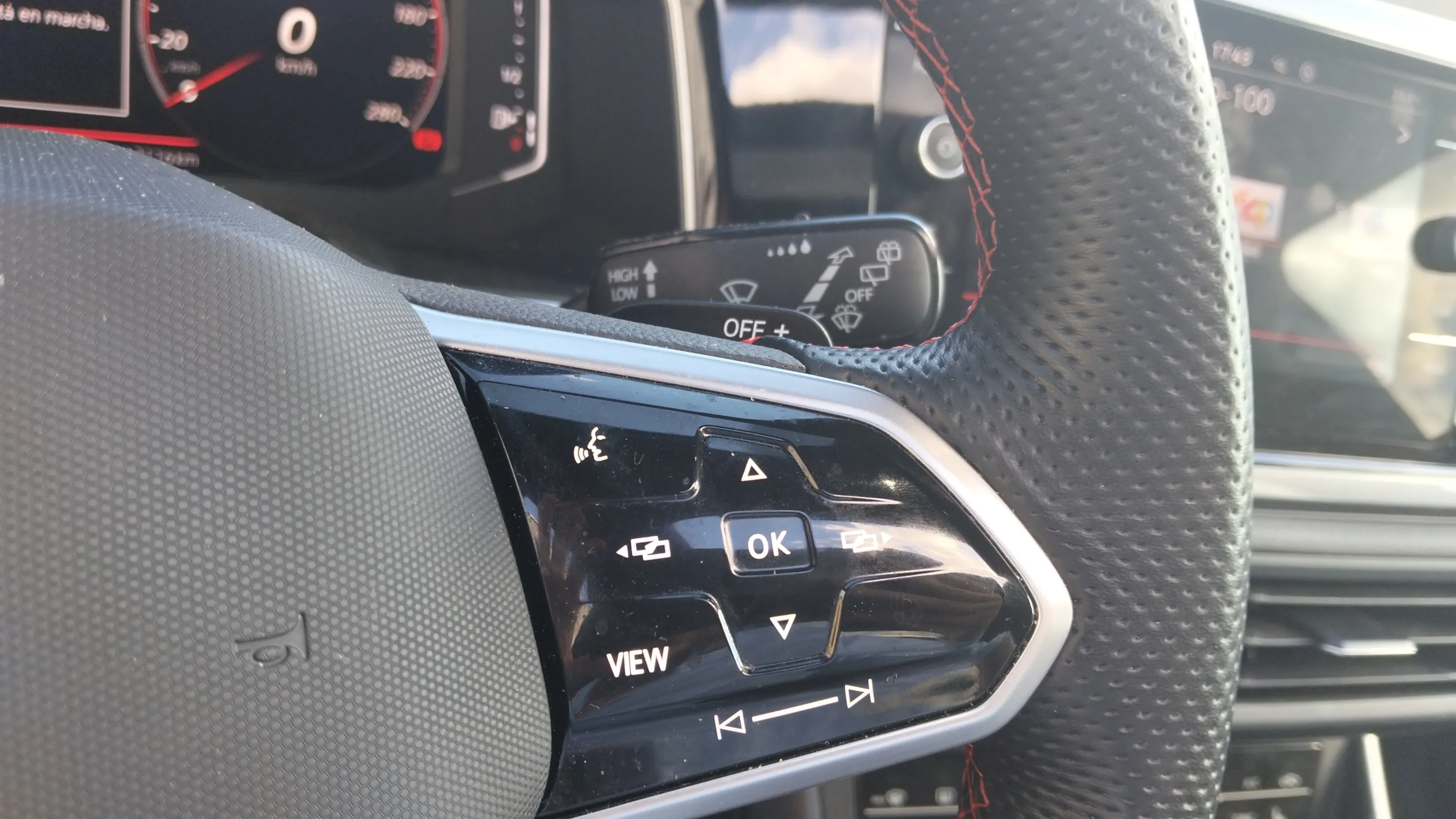 Volkswagen Polo GTI 2.0 TSI DSG - foto 13