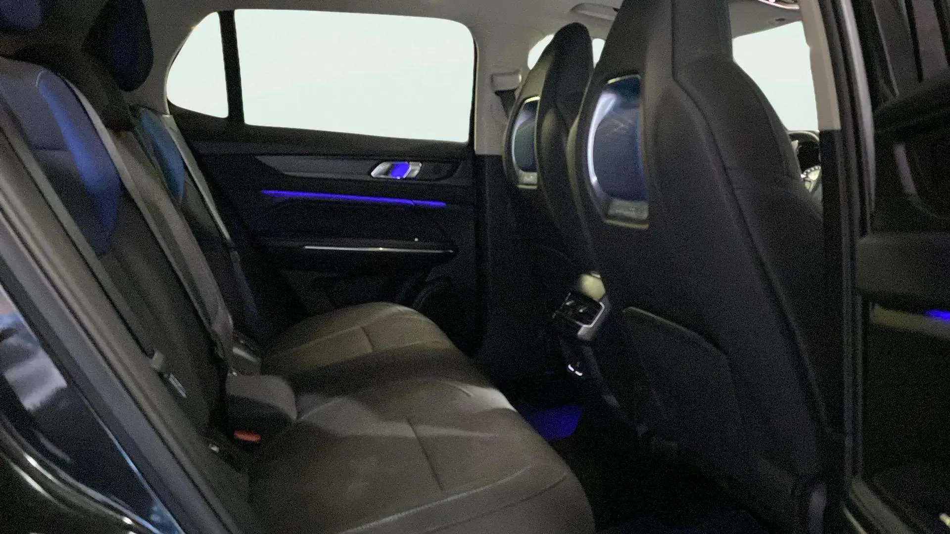 Lynk & Co 01 1.5 PHEV - foto 10