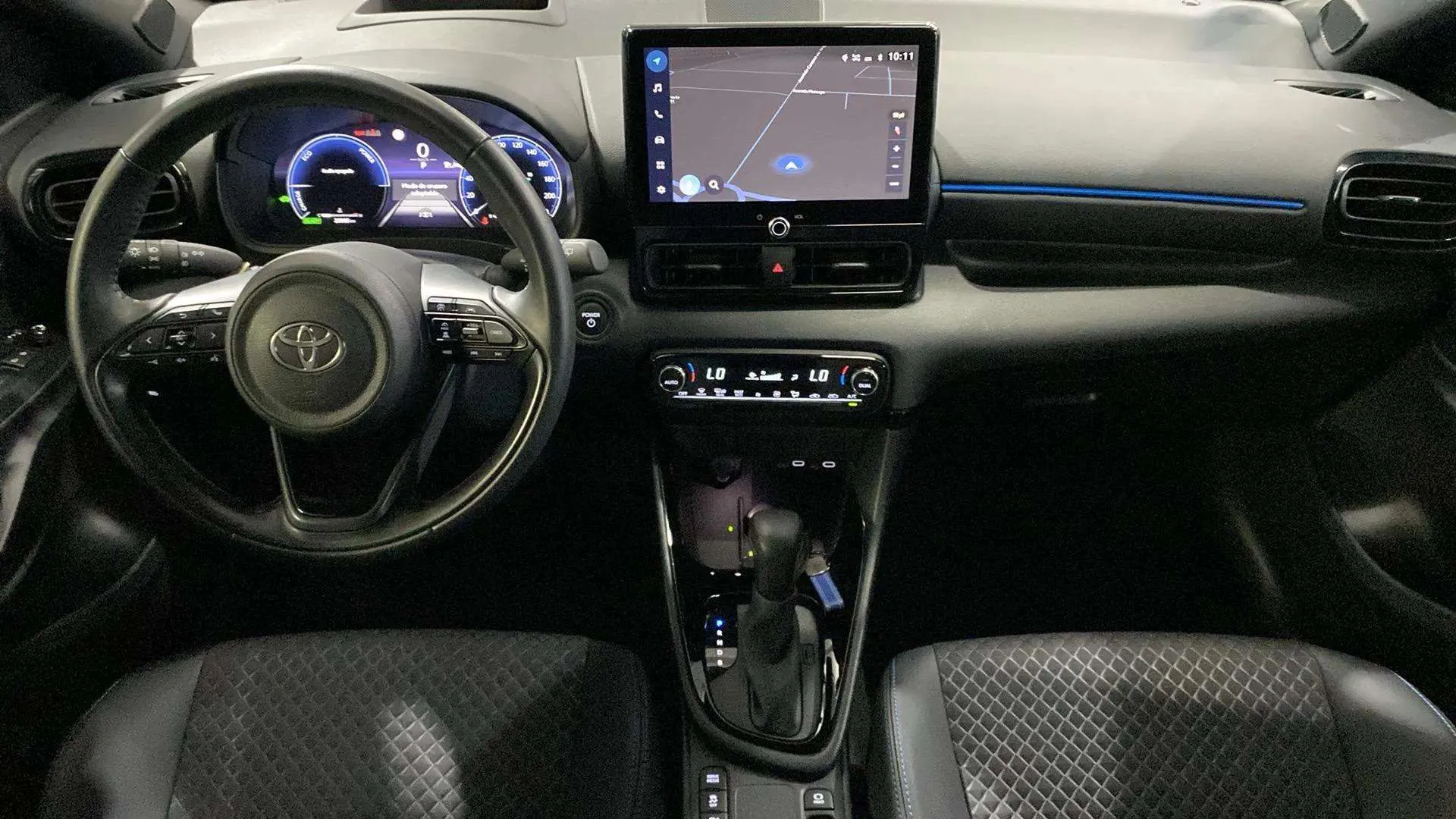 Toyota Yaris 1.5 130H Premiere Edition - foto 11