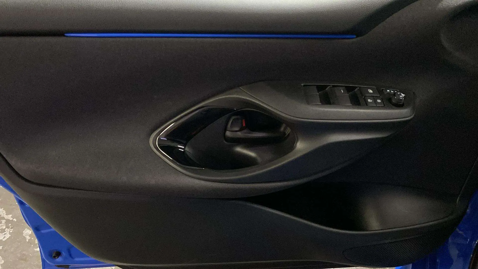 Toyota Yaris 1.5 130H Premiere Edition - foto 18