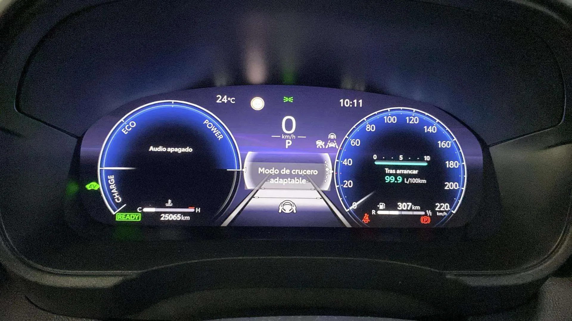 Toyota Yaris 1.5 130H Premiere Edition - foto 17