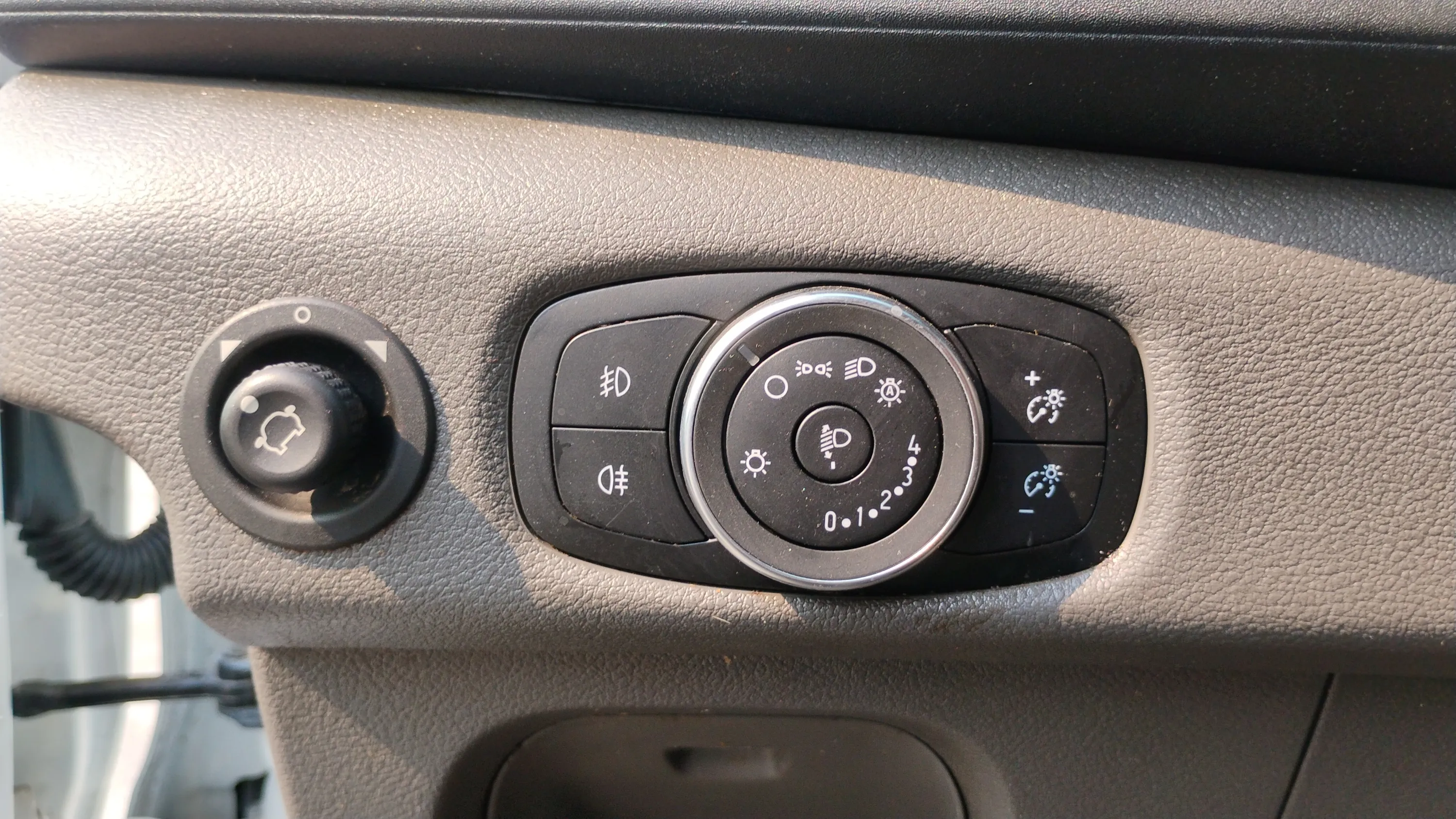 Ford Transit EcoBlue Hybrid 2.0 - foto 14