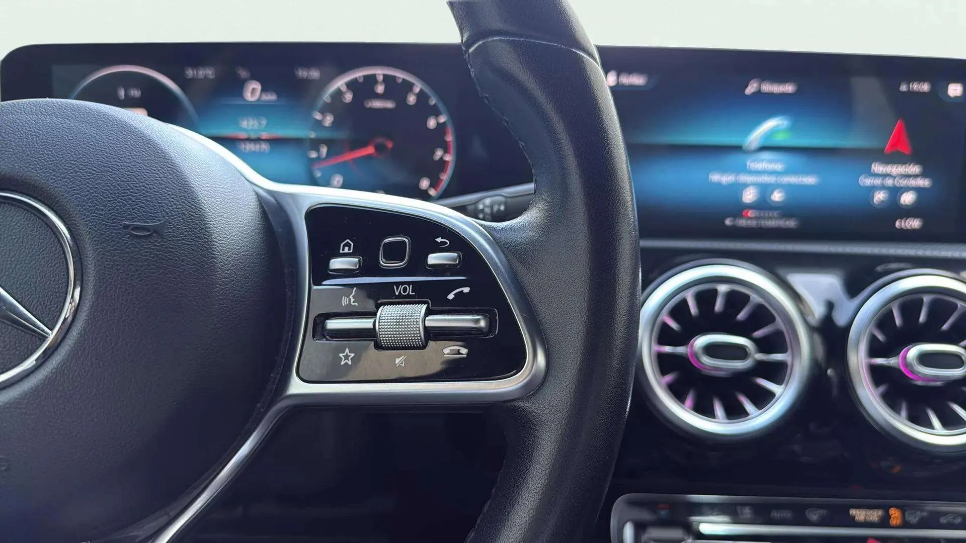 Mercedes-Benz Clase A A 220 - foto 20