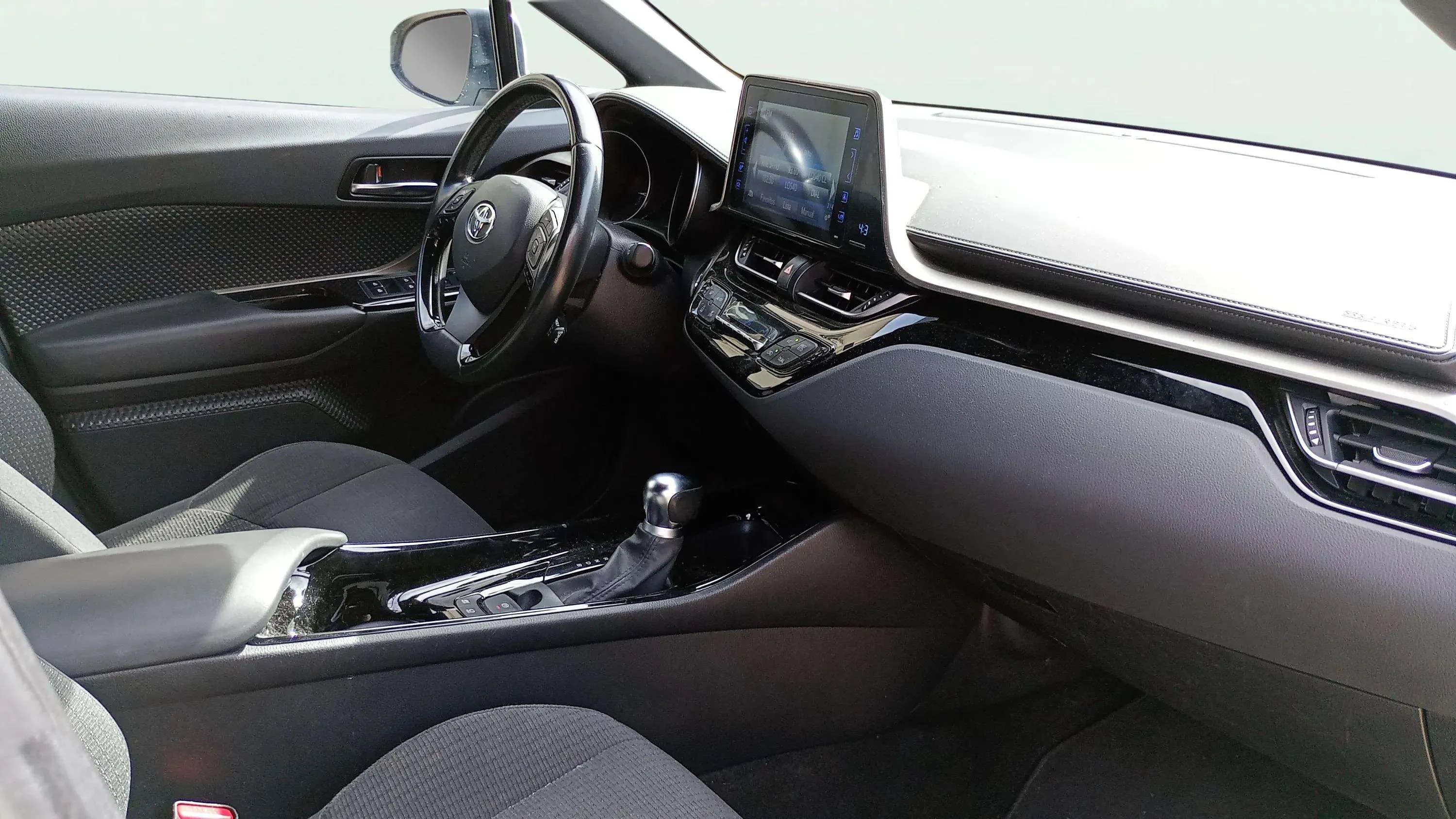 Toyota C-HR 1.8 125H Active - foto 12