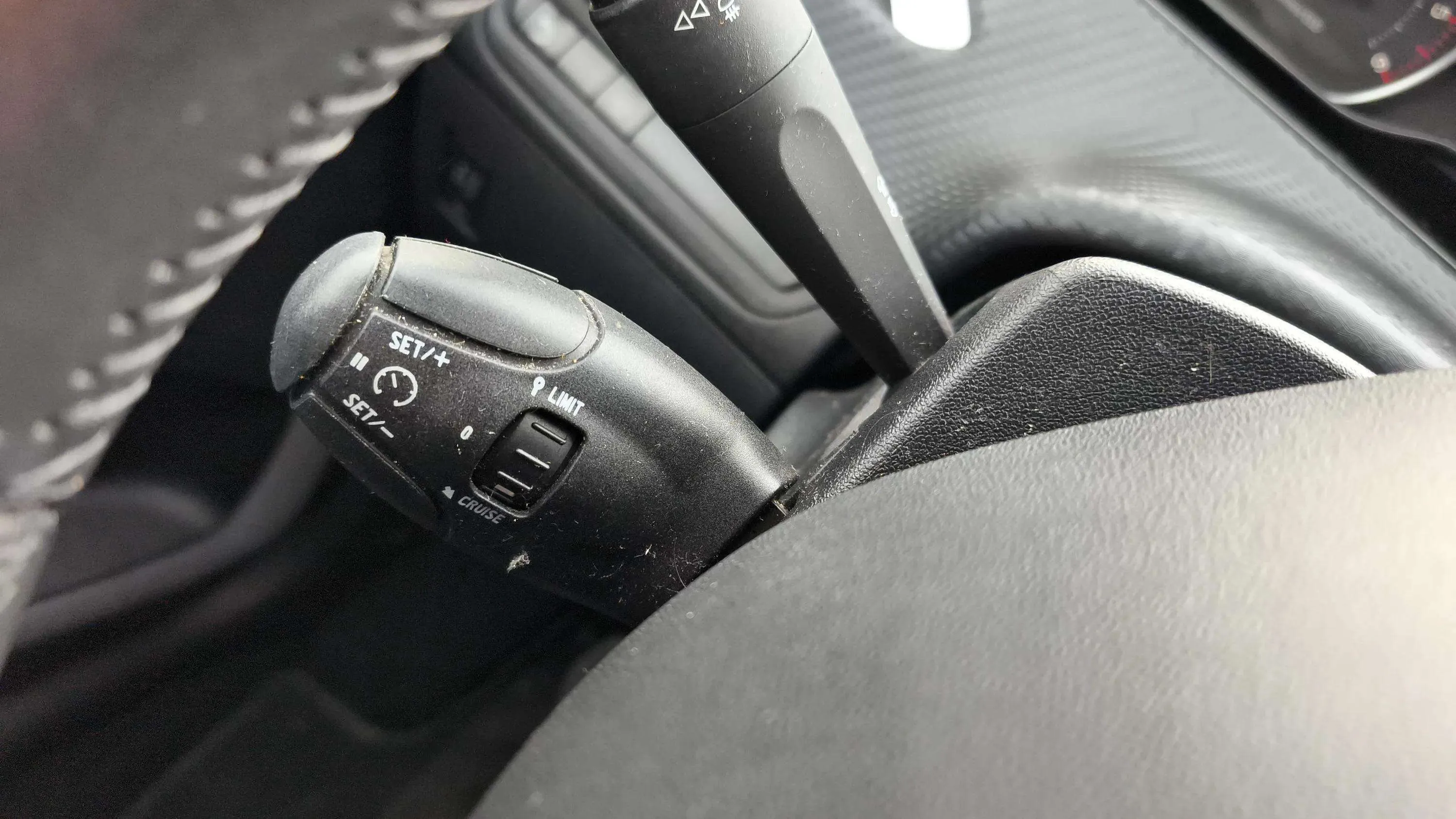 Peugeot 2008 Allure 1.6 BlueHDi - foto 22