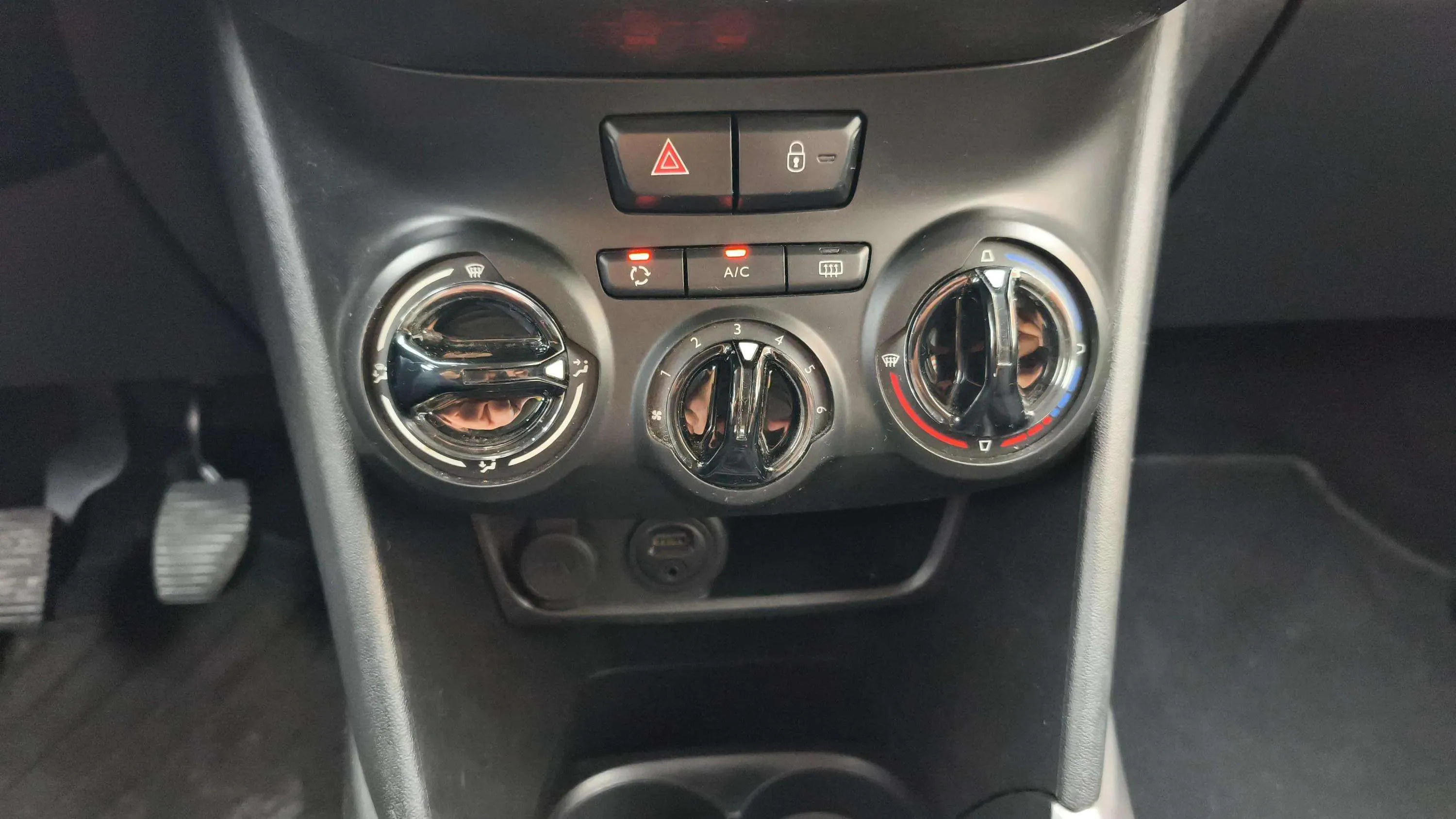 Peugeot 2008 Allure 1.6 BlueHDi - foto 26