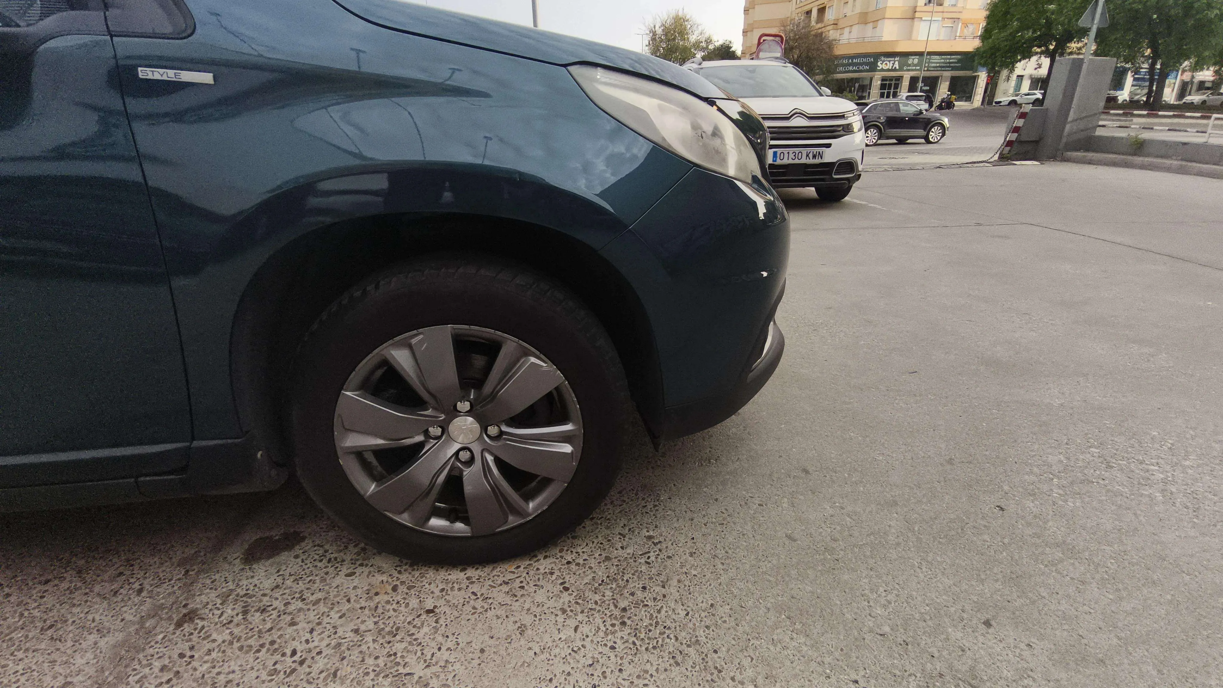 Peugeot 2008 Allure 1.6 BlueHDi - foto 27