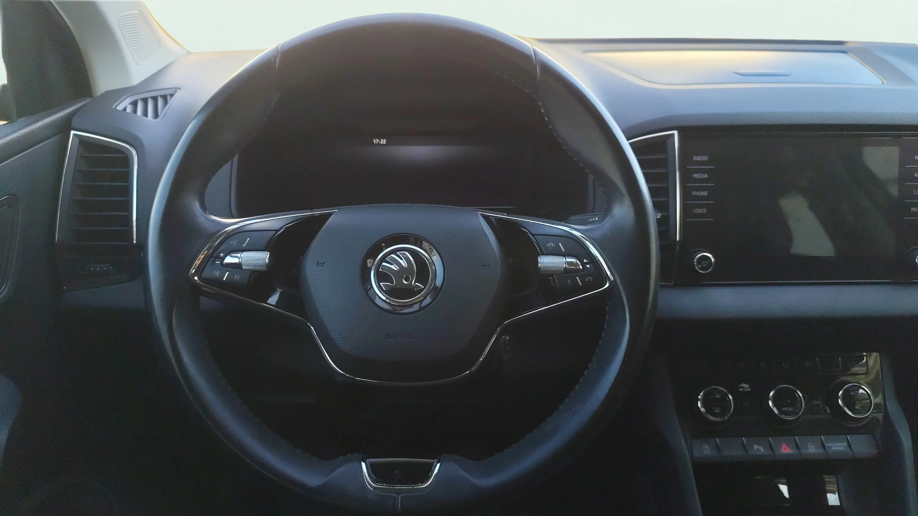 Škoda Karoq 1.5 TSI ACT Ambition - foto 13