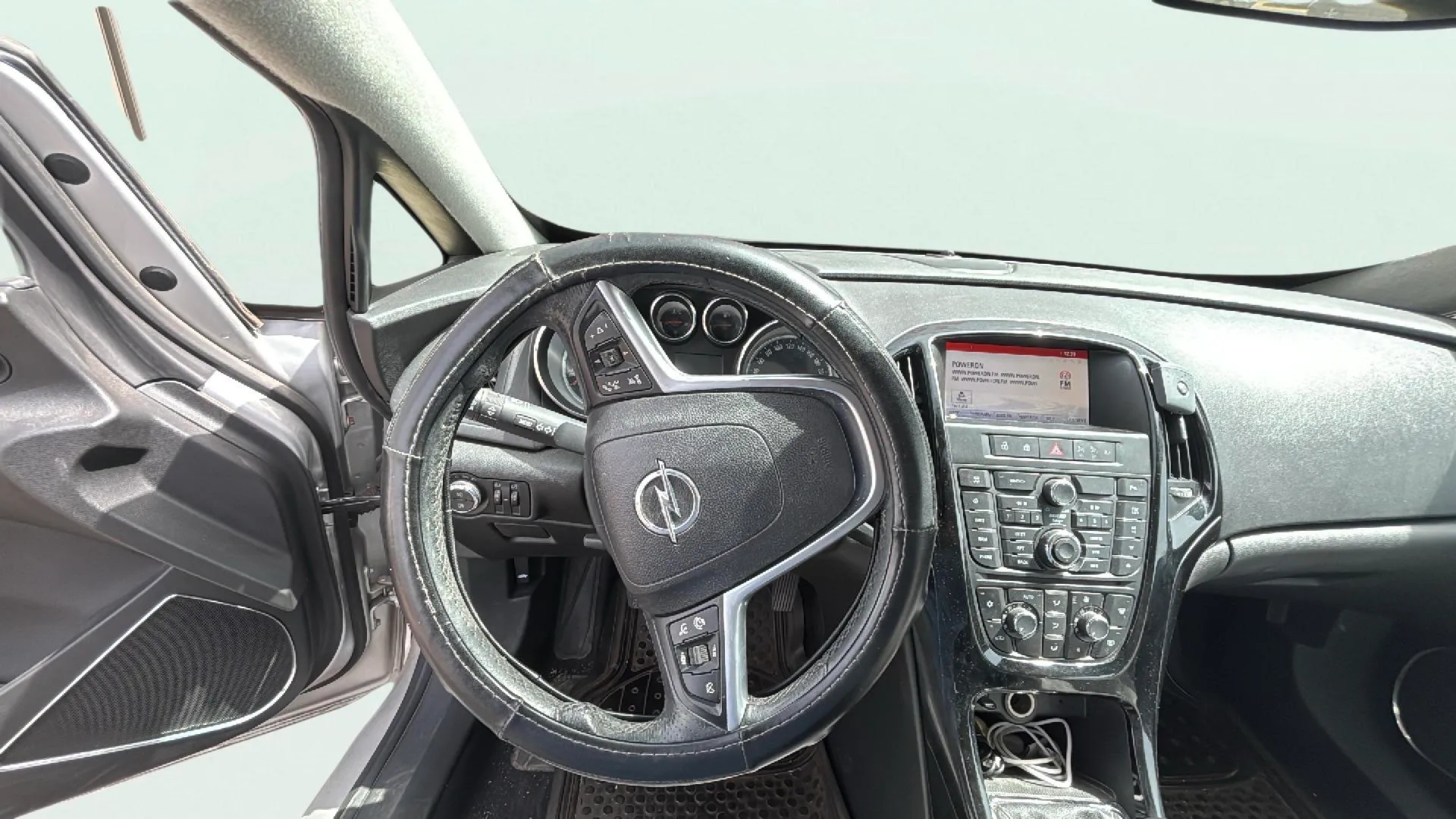 Opel Astra 1.4 Turbo Dynamic - foto 7