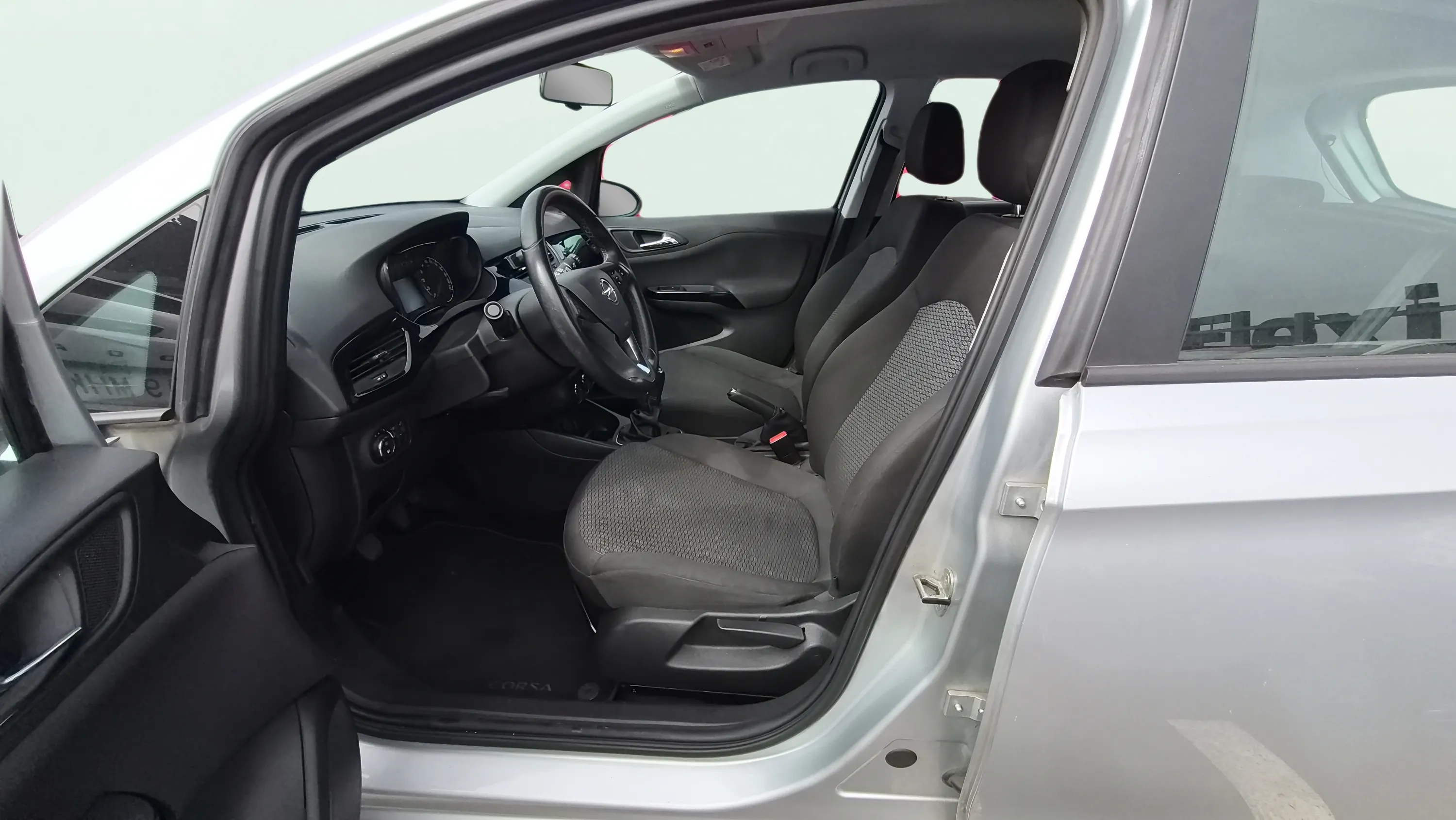 Opel Corsa 1.4 Color Edition - foto 11