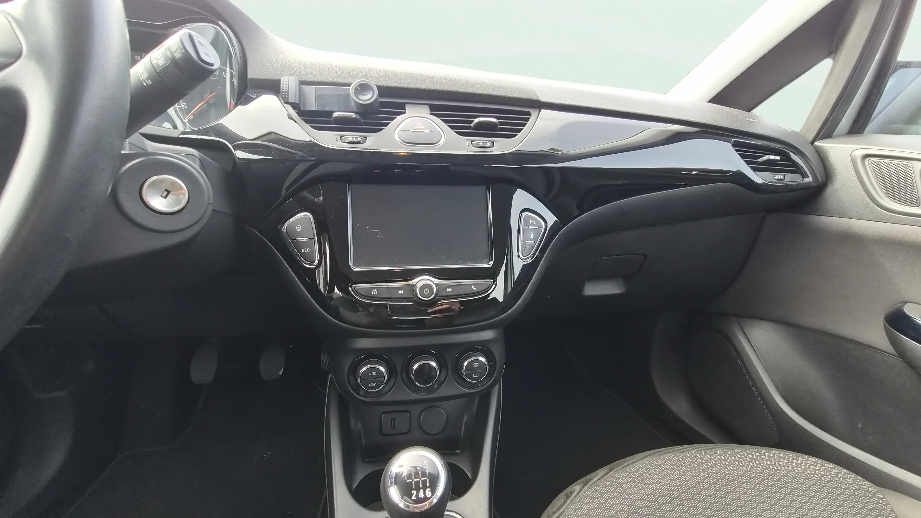 Opel Corsa 1.4 Color Edition - foto 7
