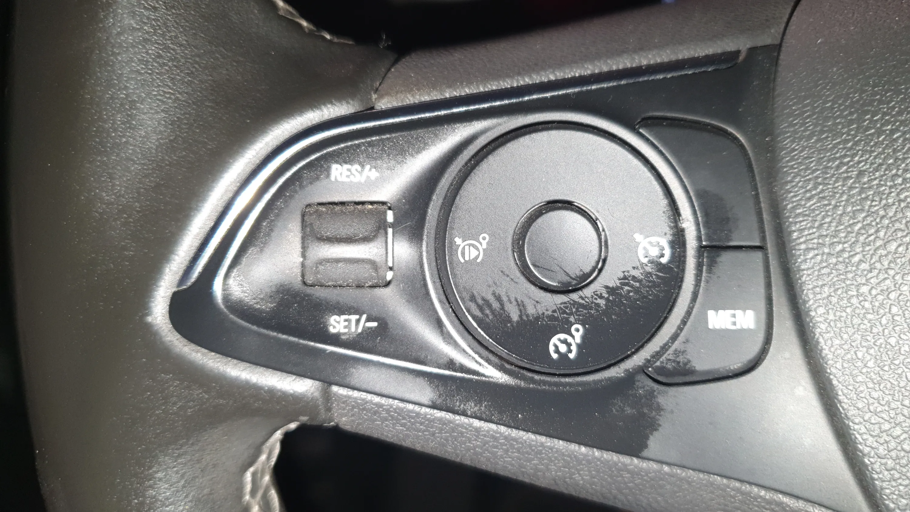 Opel Crossland 1.2 Design Line - foto 16