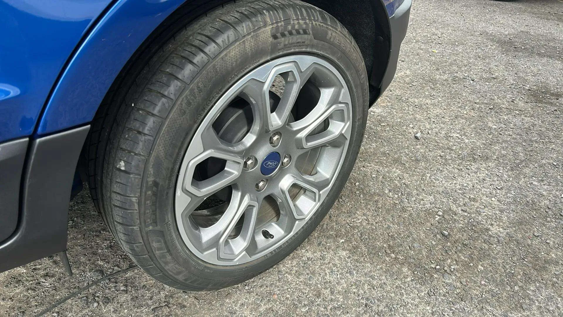 Ford EcoSport 1.0T EcoBoost Titanium - foto 14