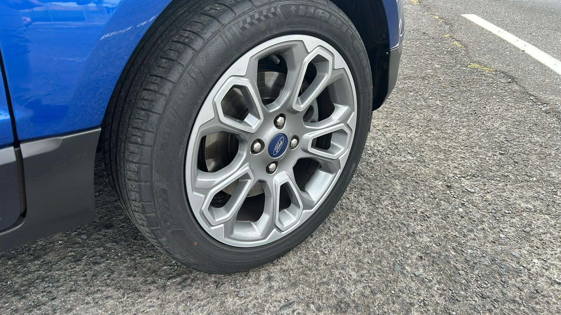 Ford EcoSport 1.0T EcoBoost Titanium - foto 16