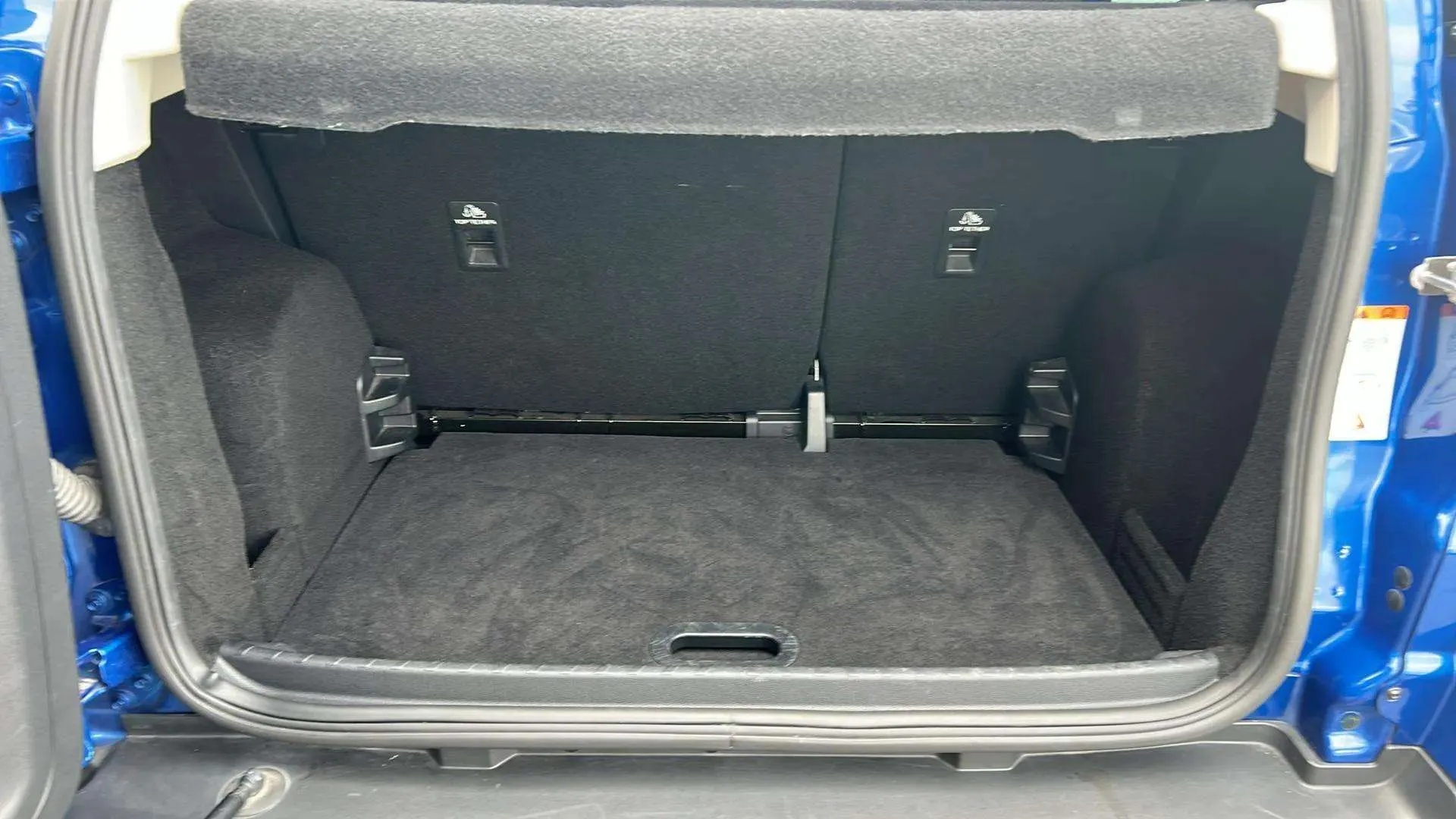 Ford EcoSport 1.0T EcoBoost Titanium - foto 13