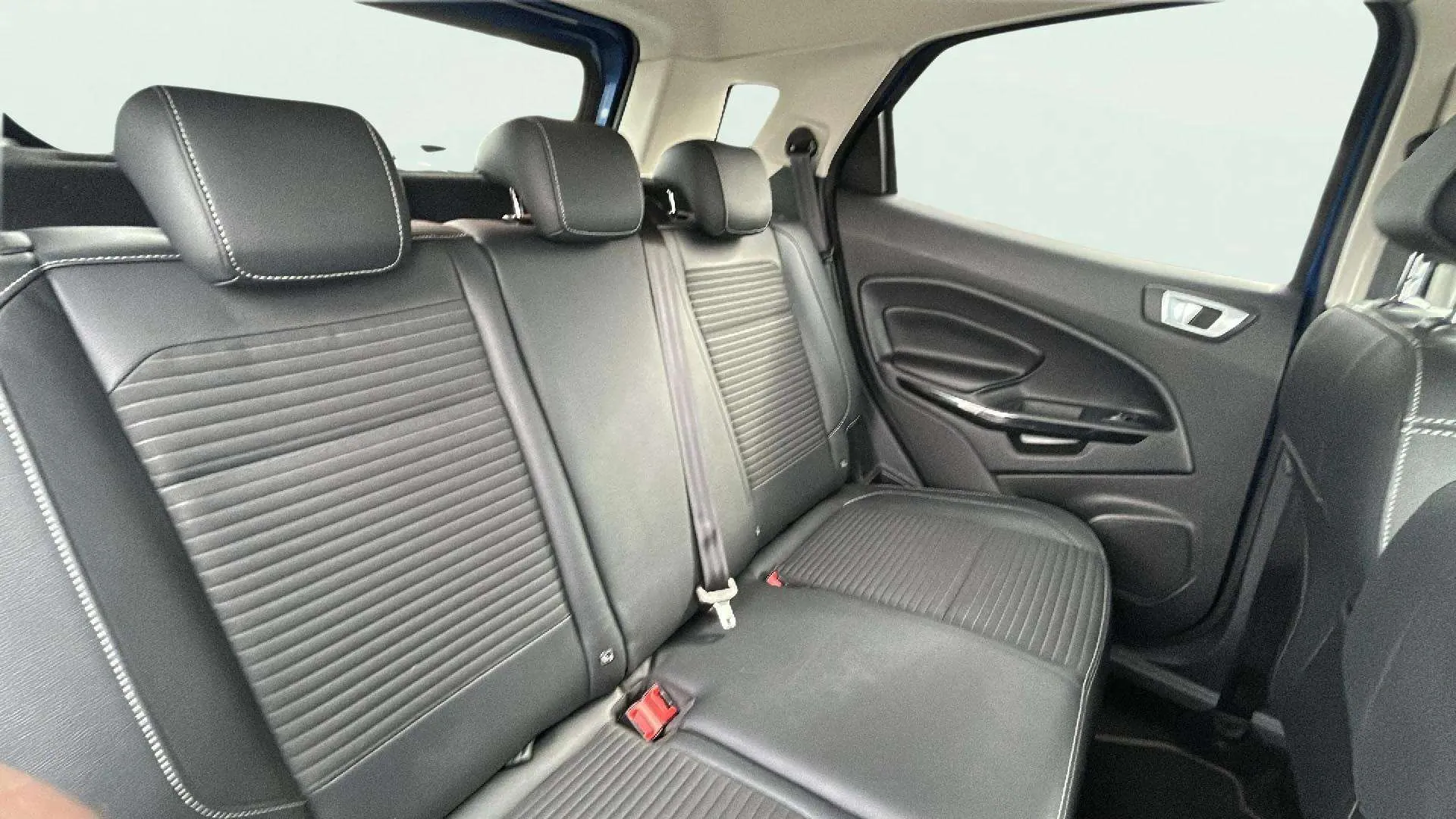 Ford EcoSport 1.0T EcoBoost Titanium - foto 20