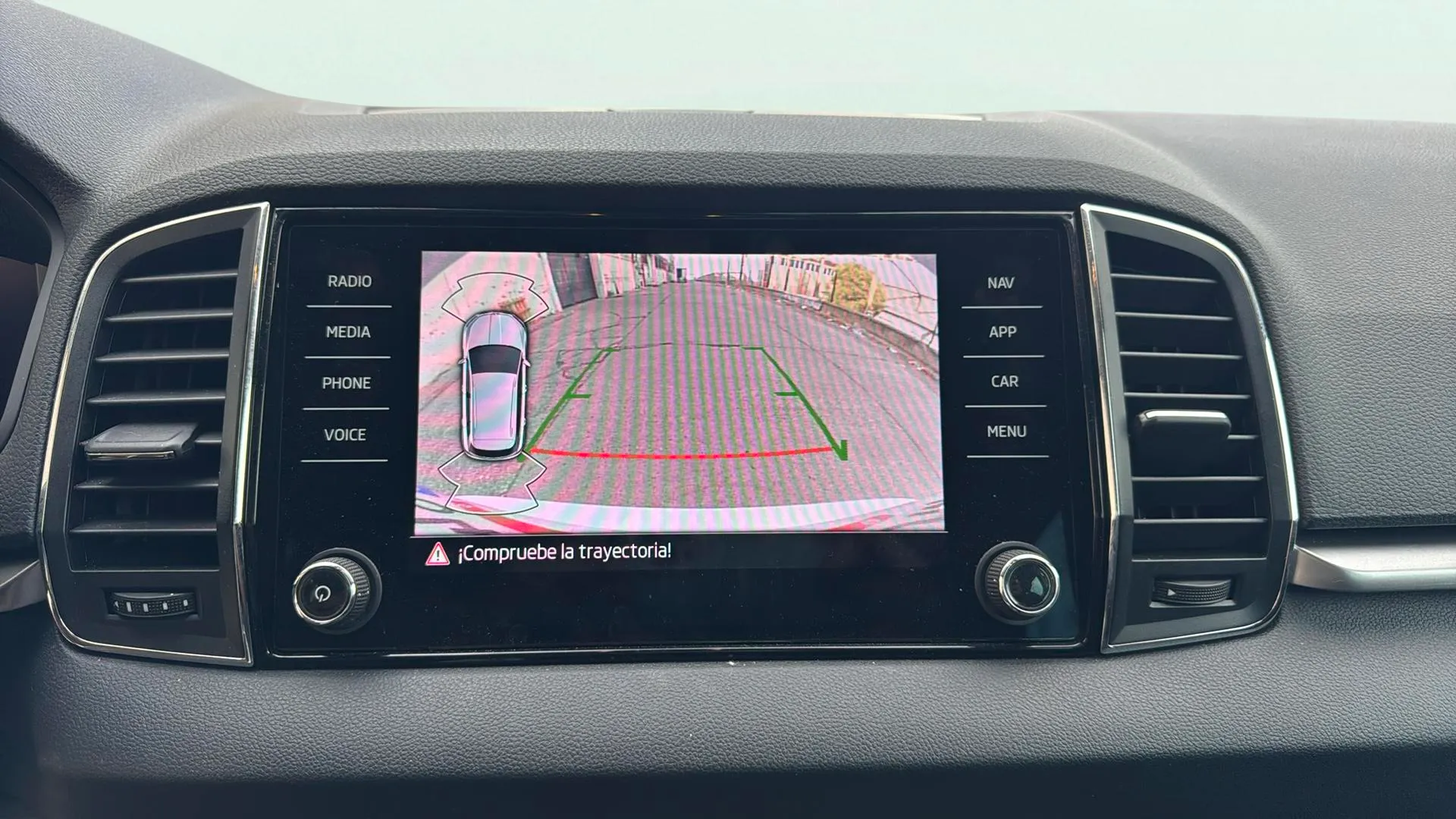 Škoda Karoq 2.0 TDI DSG 4x4 Ambition - foto 18