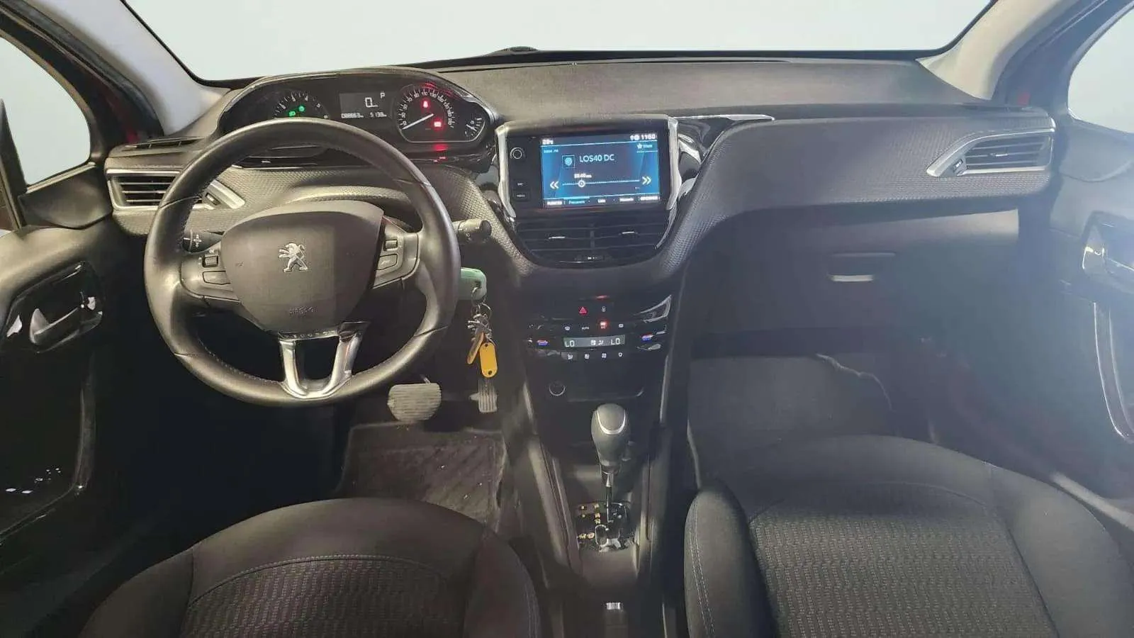 Peugeot 208 Signature PureTech EAT6 - foto 8